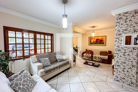 Sala de casa à venda com 3 quartos, 167m² em Conjunto Residencial Santa Terezinha, São Paulo