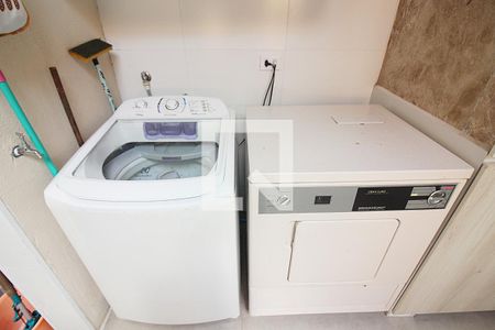 Casa de condomínio à venda com 114m², 2 quartos e 1 vagaCozinha e Área de Serviço