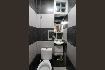 Casa de condomínio à venda com 114m², 2 quartos e 1 vagaLavabo