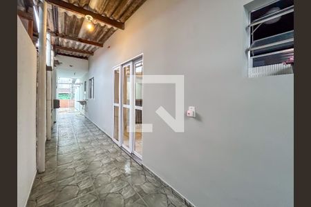 Casa para alugar com 15m², 1 quarto e sem vagaÁrea de Serviço