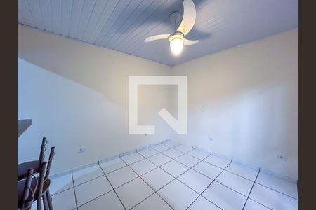 Casa para alugar com 15m², 1 quarto e sem vagaSala