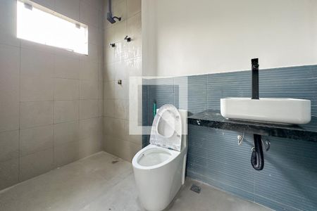 Banheiro de apartamento para alugar com 1 quarto, 70m² em Bela Aliança, São Paulo