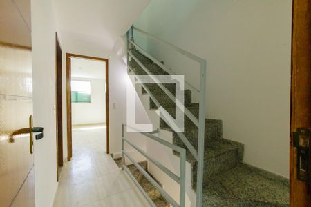 Casa de condomínio para alugar com 90m², 3 quartos e 1 vagaHall