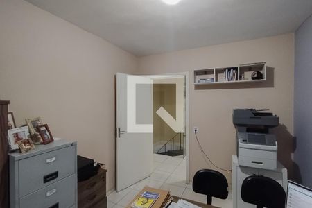 Casa à venda com 199m², 4 quartos e 3 vagasEscritorio