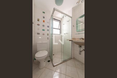 Apartamento à venda com 57m², 2 quartos e 1 vaga Apartamento à venda com 57m², 2 quartos e 1 vagaBanheiro da Suíte 2