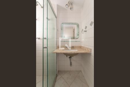 Apartamento à venda com 57m², 2 quartos e 1 vaga Apartamento à venda com 57m², 2 quartos e 1 vagaBanheiro da Suíte 2