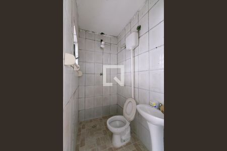 Banheiro  de apartamento para alugar com 1 quarto, 28m² em Vila Jacuí, São Paulo