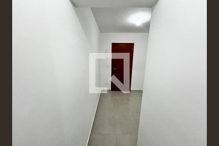 Corredor de kitnet/studio para alugar com 2 quartos, 30m² em Vila Dom Pedro Ii, São Paulo