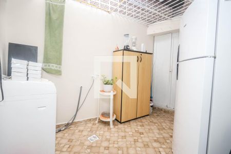 Casa à venda com 102m², 4 quartos e 1 vaga Casa à venda com 102m², 4 quartos e 1 vagaLavanderia