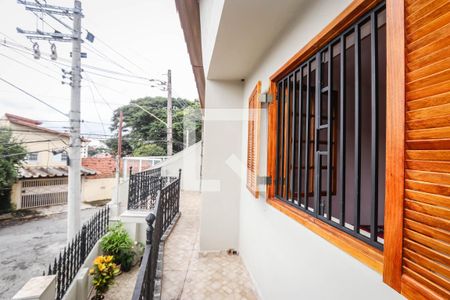 Casa à venda com 102m², 4 quartos e 1 vaga Casa à venda com 102m², 4 quartos e 1 vagaVaranda Frontal