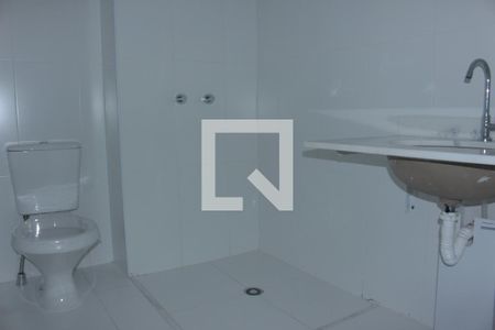 Banheiro de apartamento à venda com 1 quarto, 26m² em Vila Buarque, São Paulo