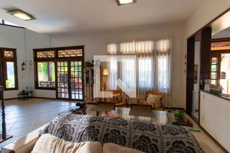 Sala de casa de condomínio à venda com 5 quartos, 350m² em Vila Progresso, Niterói