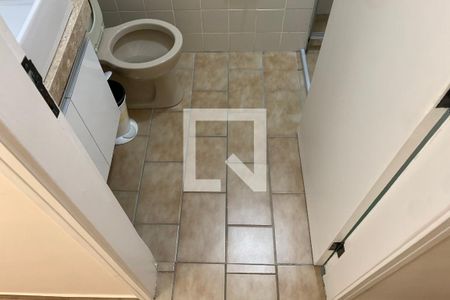 Banheiro de apartamento para alugar com 1 quarto, 54m² em Caiçara, Praia Grande