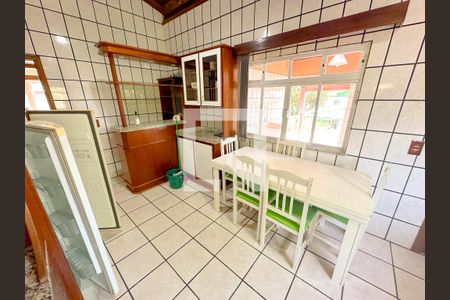 Sala de Jantar de apartamento para alugar com 3 quartos, 170m² em São João do Rio Vermelho, Florianópolis