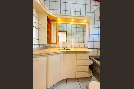 Apartamento para alugar com 170m², 3 quartos e 2 vagasSuíte - Banheiro