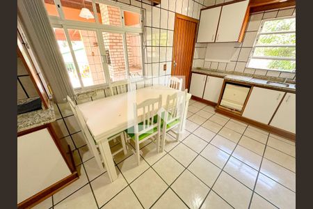 Sala de Jantar de apartamento para alugar com 3 quartos, 170m² em São João do Rio Vermelho, Florianópolis