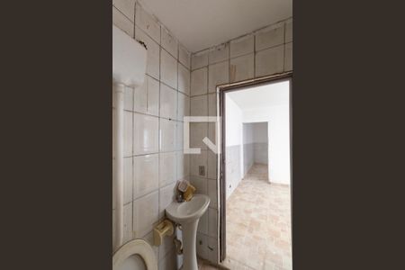Banheiro de casa para alugar com 1 quarto, 28m² em Vila Jacuí, São Paulo