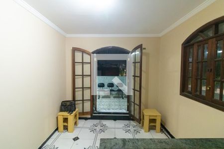 Sala 2 de casa para alugar com 2 quartos, 160m² em Jardim Nossa Senhora D’ajuda, Itaquaquecetuba