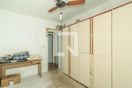 Quarto de apartamento para alugar com 2 quartos, 64m² em Humaitá, Porto Alegre