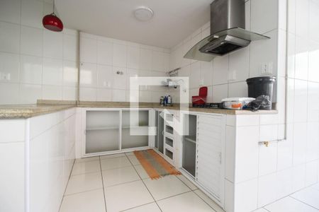 Apartamento para alugar com 179m², 3 quartos e 2 vagasCozinha