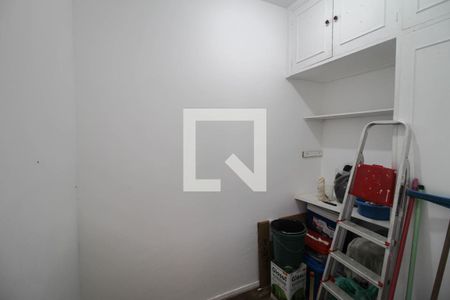 Apartamento para alugar com 179m², 3 quartos e 2 vagasQuarto de Serviço