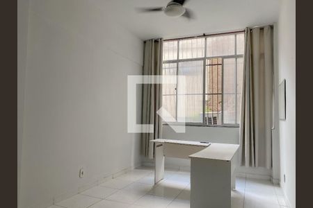 Sala de kitnet/studio para alugar com 1 quarto, 34m² em Centro, Niterói