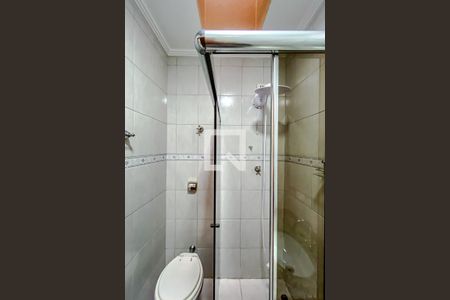 Banheiro de casa para alugar com 3 quartos, 81m² em Vila Invernada, São Paulo