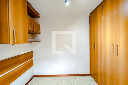 Quarto 1 de casa para alugar com 3 quartos, 81m² em Vila Invernada, São Paulo