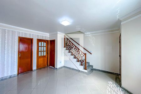 Sala de casa para alugar com 3 quartos, 81m² em Vila Invernada, São Paulo