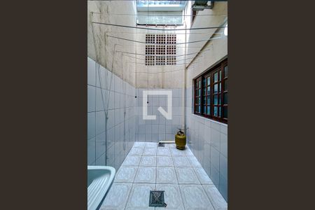Área de Serviço de casa para alugar com 3 quartos, 81m² em Vila Invernada, São Paulo
