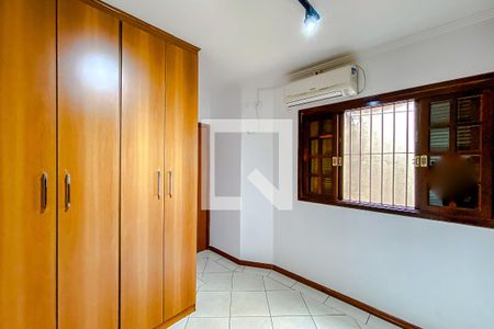 Quarto 1 de casa para alugar com 3 quartos, 81m² em Vila Invernada, São Paulo