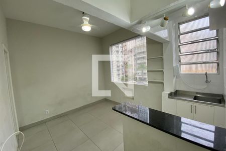 Sala de apartamento para alugar com 1 quarto, 34m² em Flamengo, Rio de Janeiro