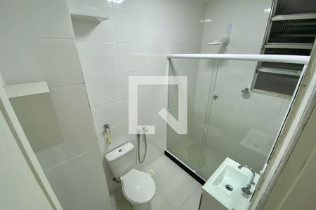 Banheiro de apartamento para alugar com 1 quarto, 34m² em Flamengo, Rio de Janeiro