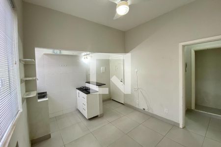 Sala de apartamento para alugar com 1 quarto, 34m² em Flamengo, Rio de Janeiro