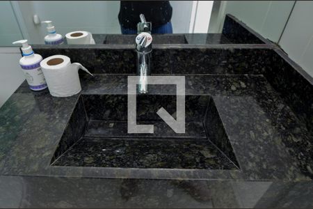 Apartamento para alugar com 180m², 3 quartos e 2 vagas Apartamento para alugar com 180m², 3 quartos e 2 vagasBanheiro da Suíte 1