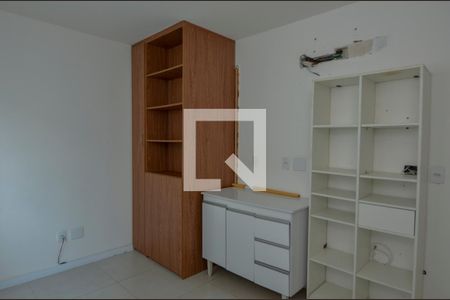 Apartamento para alugar com 180m², 3 quartos e 2 vagas Apartamento para alugar com 180m², 3 quartos e 2 vagasQuarto de serviço