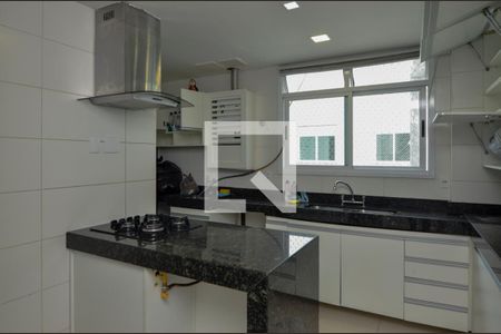 Apartamento para alugar com 180m², 3 quartos e 2 vagas Apartamento para alugar com 180m², 3 quartos e 2 vagasCozinha