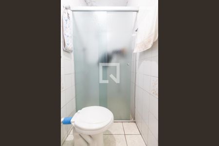 Casa à venda com 180m², 2 quartos e 2 vagasBanheiro de serviço