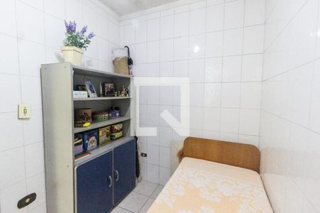 Casa à venda com 180m², 2 quartos e 2 vagasQuarto de serviço