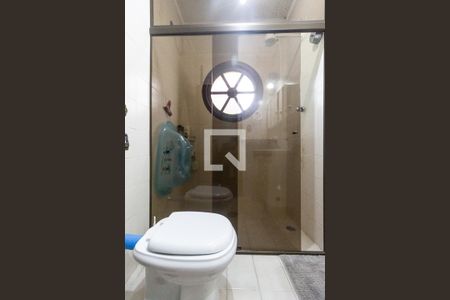 Casa à venda com 180m², 2 quartos e 2 vagasBanheiro