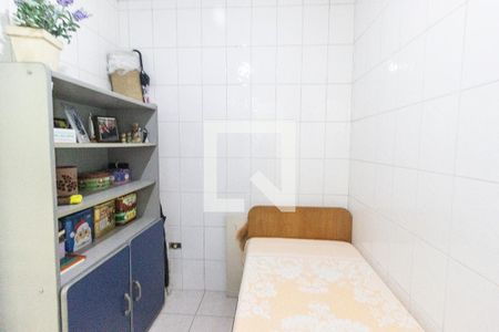 Casa à venda com 180m², 2 quartos e 2 vagasQuarto de serviço