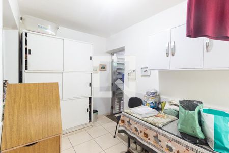 Casa à venda com 180m², 2 quartos e 2 vagasÁrea de serviço