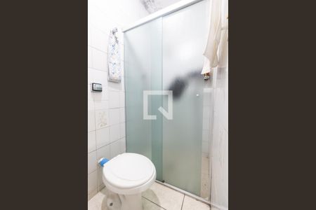 Casa à venda com 180m², 2 quartos e 2 vagasBanheiro de serviço