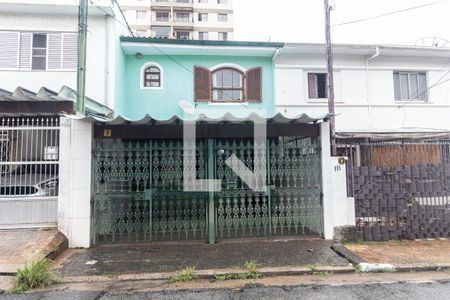 Casa à venda com 180m², 2 quartos e 2 vagasFachada