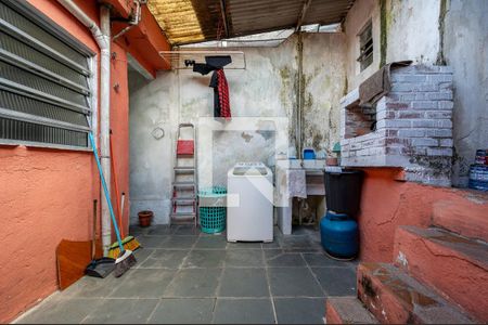 Casa à venda com 250m², 2 quartos e 4 vagas Casa à venda com 250m², 2 quartos e 4 vagasÁrea de Serviço