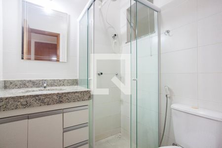 Casa de condomínio para alugar com 80m², 2 quartos e 1 vaga Casa de condomínio para alugar com 80m², 2 quartos e 1 vagaBanheiro da Suite 2