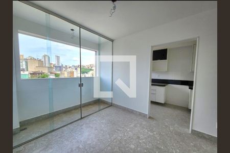 Sala - Varanda de apartamento à venda com 3 quartos, 85m² em Vila Paris, Belo Horizonte