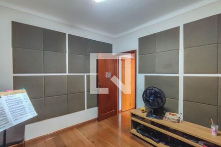 Quarto 1/Studio de casa à venda com 4 quartos, 380m² em São Luiz, Belo Horizonte