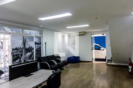 Sala de casa para alugar com 5 quartos, 250m² em Butantã, São Paulo