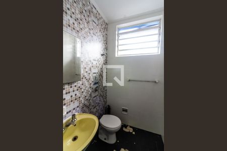 Casa à venda com 250m², 5 quartos e 9 vagasLavabo